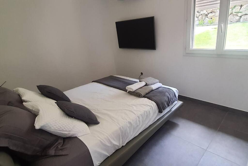 La Bonne Etoile Marseille ! Hebergement Romantique ! Jacuzzi Et Piscine Kültér fotó